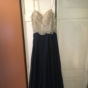 Brand new, perfect condition! you will love it